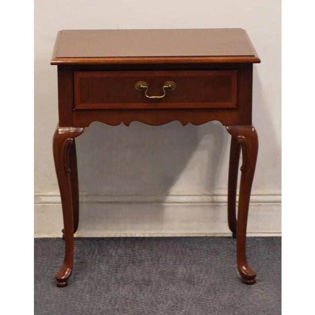 Traditional Hickory White American Masterpiece Collection Solid Mahogany Traditional Style 22" Accent End Table For Sale - Image 3 of 11