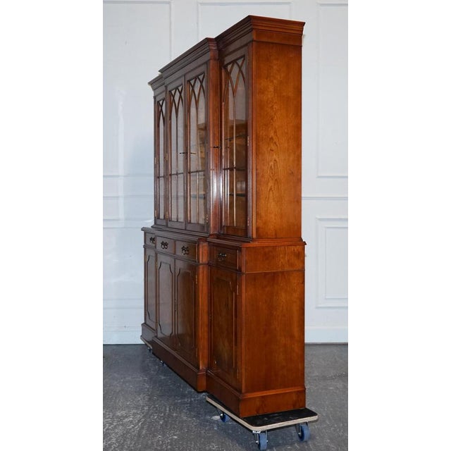 Georgian Burr Yew Breakfront Four-Door Display Cabinet For Sale - Image 12 of 18