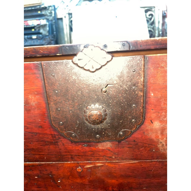 Wood Antique Japanese Taisho Isho-Dansu Dresser, Meiji Period (1868 – 1912) For Sale - Image 7 of 10