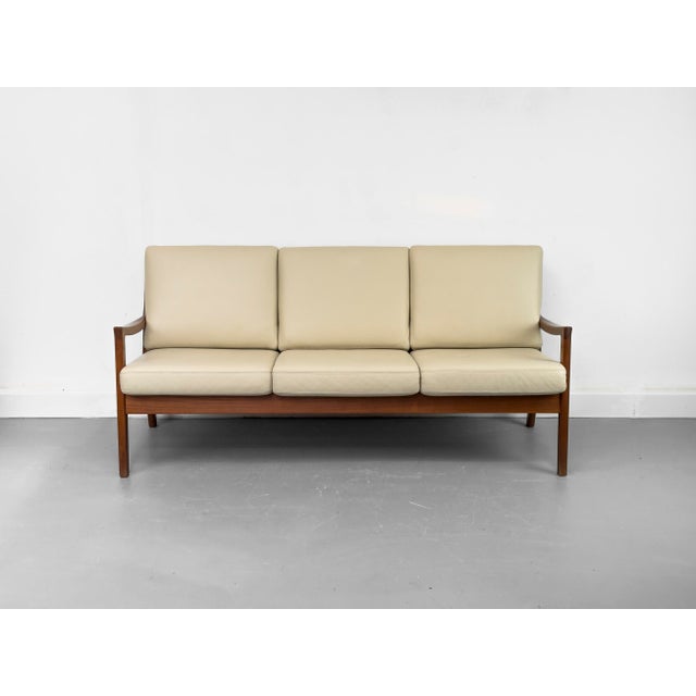 3-Seater Senator Sofa in Leather and Teak by Ole Wanscher for Cado, 1977 For Sale - Image 6 of 18