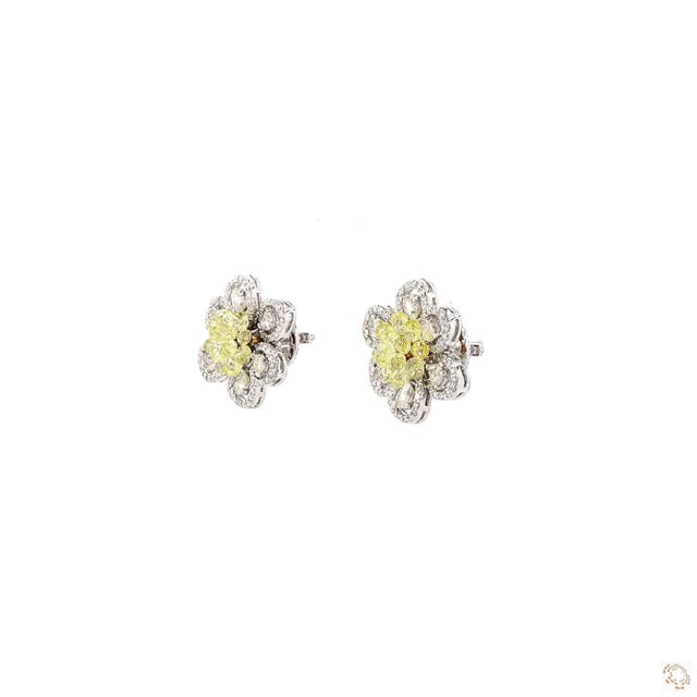 Modern 5.38 Carat Briolette Diamond Gold Earrings, Pair For Sale - Image 3 of 9