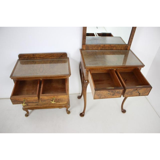 Art Deco Burr Walnut Vanity with Mirror and Cabinet, Czechoslovakia, 1920s, Set of 3 For Sale - Image 4 of 18