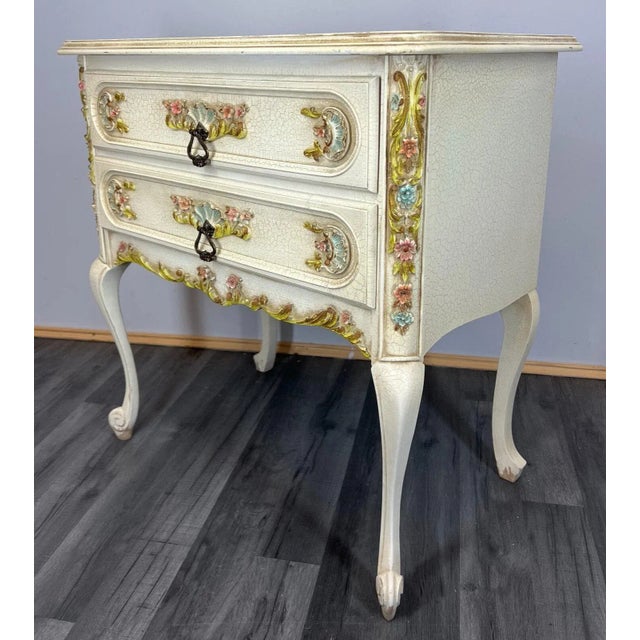 French Louis XIV Chest of Drawers For Sale - Image 8 of 16