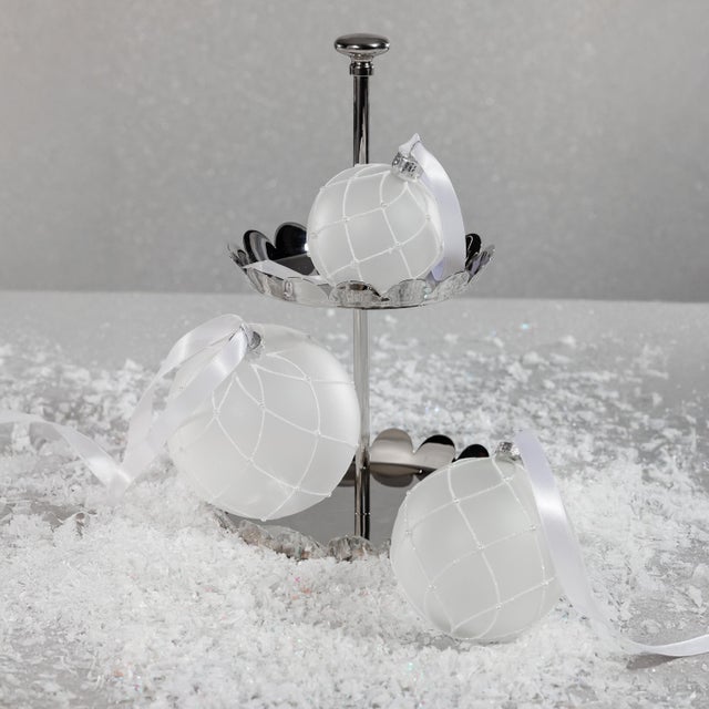 Contemporary Frosted Ball Ornaments with White Glitter, Set of 6, 3.25" For Sale - Image 3 of 3