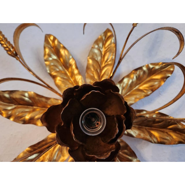 Hollywood Regency Florentine Flower-Shaped Gilt Flush Mount attributed to Hans Kögl, Italy, 1960s For Sale - Image 6 of 18