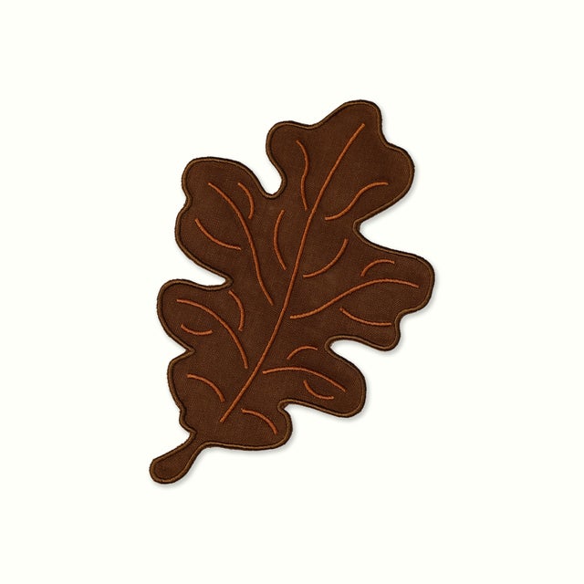 A little oak, a lot of occasion. For crisp evenings and fall cocktails, these Oak Leaf Cocktail Napkins are made for hosts...