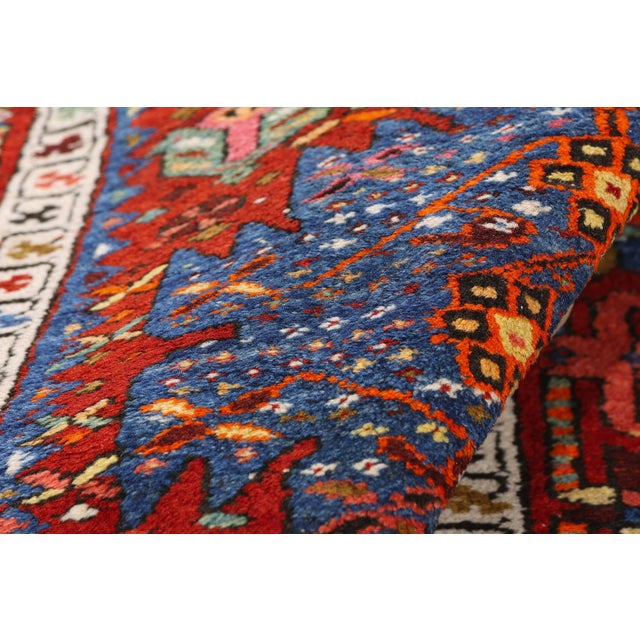 Late 19th Century Persian Heriz Rug, 02'11 X 15'02 For Sale In Dallas - Image 6 of 11