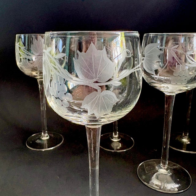 1970s Vintage Wine Glasses With Gape Vine Etching, Set of 5, Made in Romania | Mid Century Barware | 7.25” For Sale - Image 5 of 9