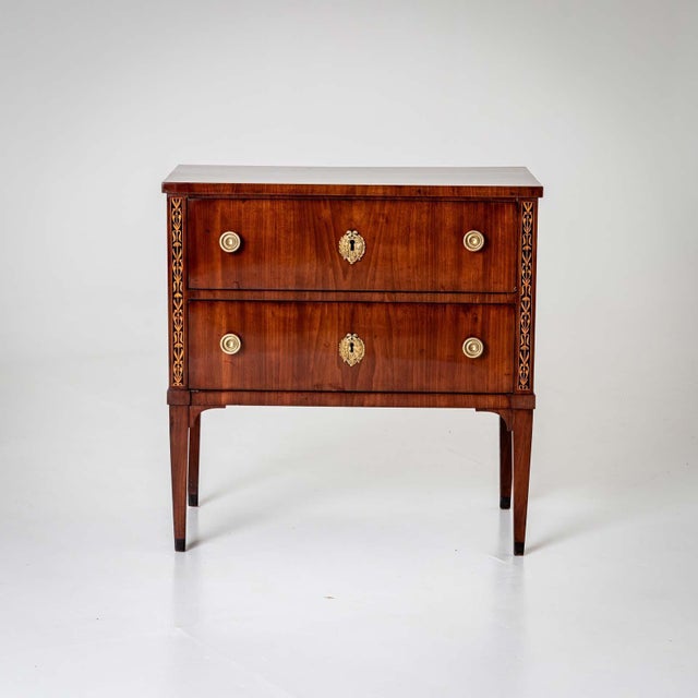 Neoclassical Chest of Drawers, early 19th Century For Sale - Image 9 of 12