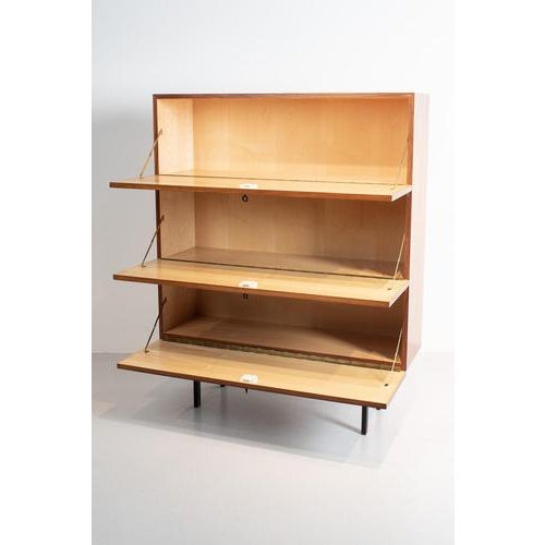 Chest of Drawers in Teak For Sale - Image 5 of 12