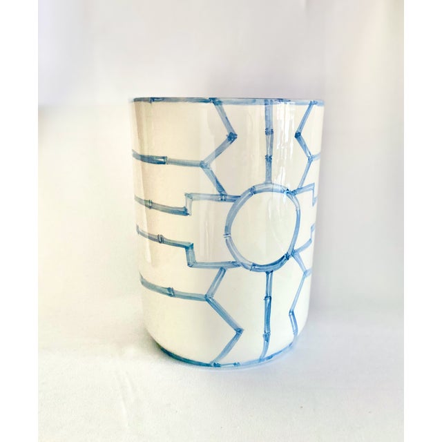 Chinoiserie Bamboo Fret Ceramic Bath Set, Light Blue, 5 Pieces For Sale In Philadelphia - Image 6 of 7