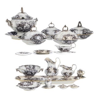 Porcelain Sarreguemines Dinner Service, Set of 56 For Sale