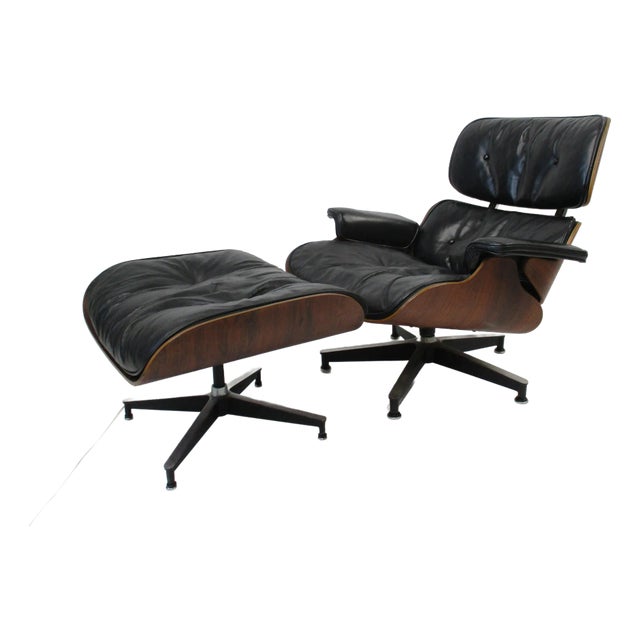Early Eames Rosewood 670 Lounge Chair and Ottoman for Herman Miller (A) For Sale