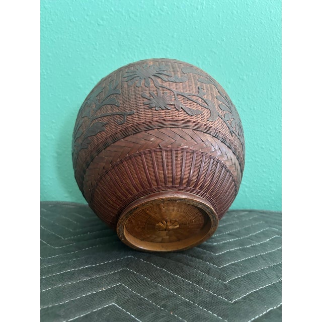 Beautiful antique Chinese handwoven bamboo lidded jar or basket, believed to date to the early 20th century. Measuring...