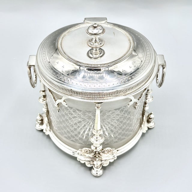 Antique Edwardian English Biscuit Barrel with Silver Plated and Cut Glass Liner, England, 1900 For Sale - Image 4 of 18