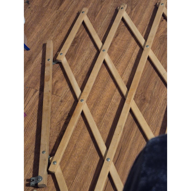Mid Century Modern Light Wood Expandable Child/Peter Gate For Sale In Atlanta - Image 6 of 6