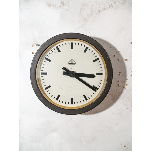Small Station Clock from Siemens, 1930s For Sale - Image 4 of 15