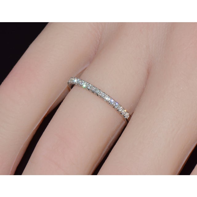 This gorgeous James Allen diamond wedding band features 0.18CTS of natural round brilliant cut diamonds set in solid 14K...