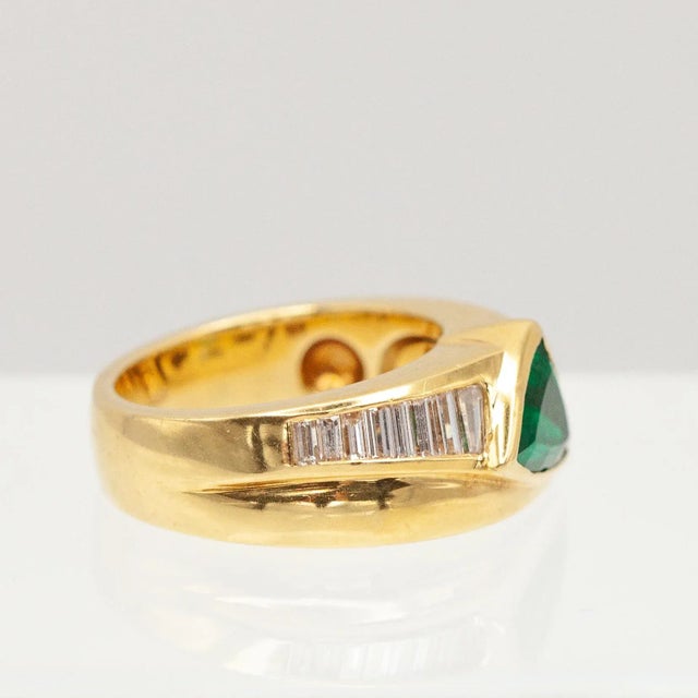 Gold 18k Yellow Gold Emerald and Diamond Ring, Size 6.25 For Sale - Image 8 of 14