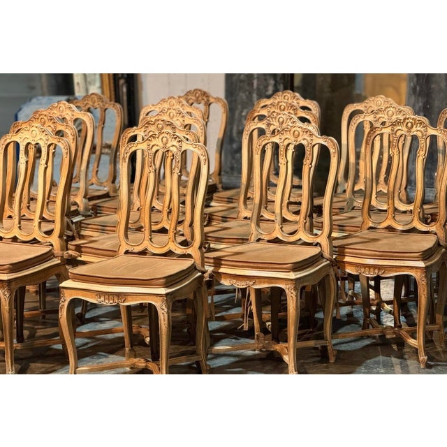 French Oak Farmhouse Dining Chairs, 1900s, Set of 18 For Sale - Image 3 of 18