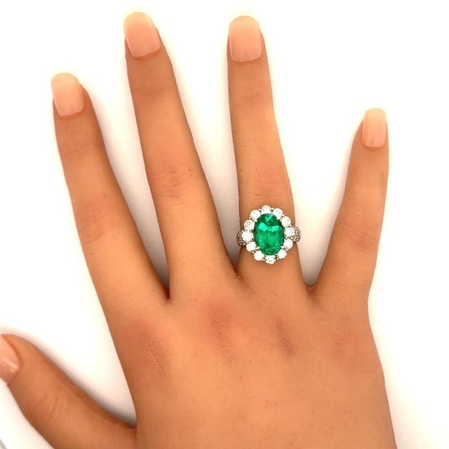 Green 4.32 Carat Colombian Emerald Diamond Platinum Halo Ring, GRS Certified, Size 5.75 For Sale - Image 8 of 8
