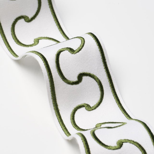 Contemporary SAMPLE - Schumacher X Paloma Contreras Grenelle Trim In Green For Sale - Image 3 of 4