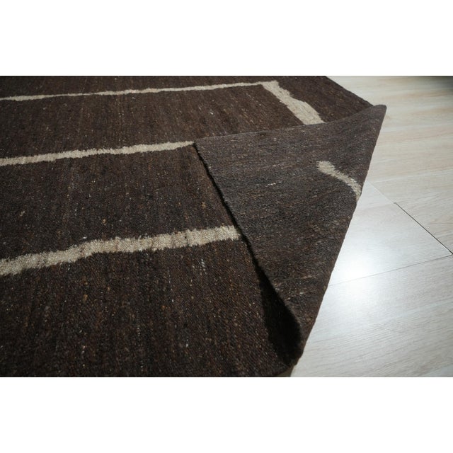 8x10 Talia Delicate Brown Kilim Minimalist Geometric Flatweave Wool Carpet Rug For Sale In New York - Image 6 of 10