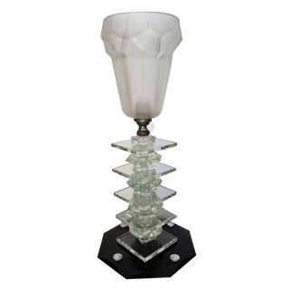Art Deco Table Lamp in Opaline Glass, 1930s For Sale