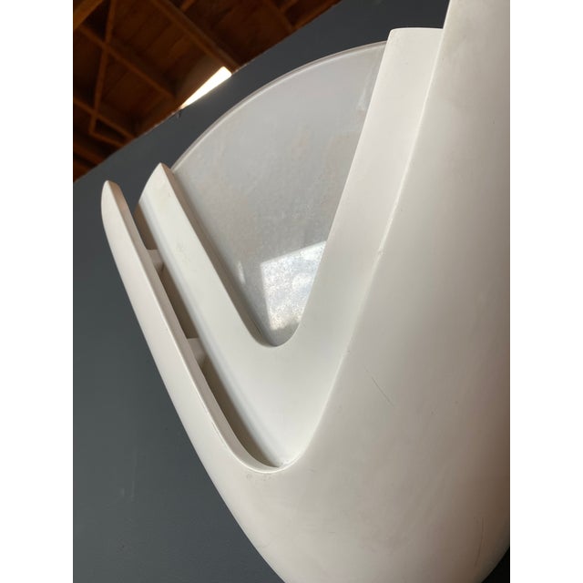 Mid-Century Modern 1980s Italian Opaline Sconces 1980 - Set of 2 For Sale - Image 3 of 6