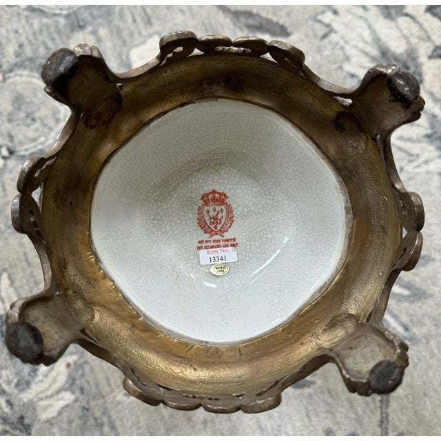 Late 20th Century Wong Lee Toile Porcelain and Bronze Ormolu Tall Vase For Sale - Image 10 of 12