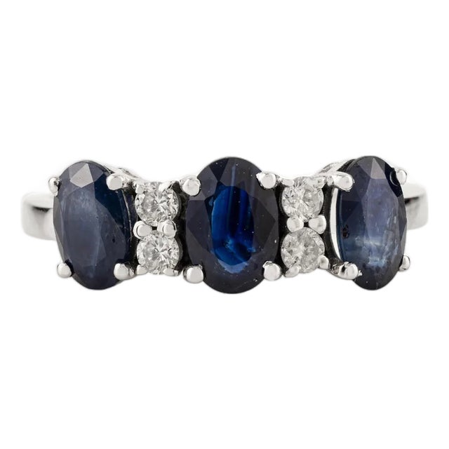 1.67Ct Blue Sapphire & Diamond Three-Stone Ring Size 6 in 14k White Gold For Sale