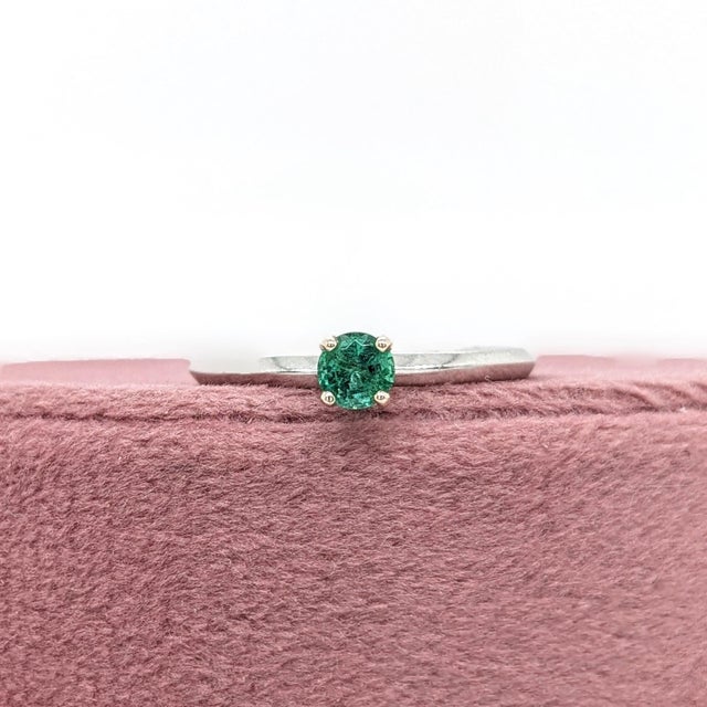 Emerald Solitaire Ring: Solid 14k White Gold, Round 4mm - Fine Jewelry, Size 6.75 For Sale - Image 4 of 7