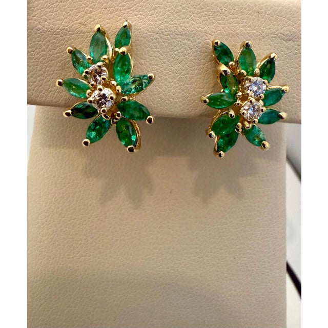 2.2Ct Natural Brazilin Marquise Emerald & 0.40 Ct Diamond Clipon Earring 18 KYG For Sale - Image 12 of 18