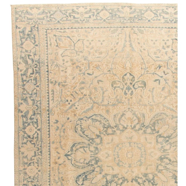 Vintage Circa 1940 Ivory Heriz Hand Knotted Rug, 9'11 X 13'9 For Sale In New York - Image 6 of 10