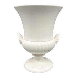 Example of Mottahedeh Urns