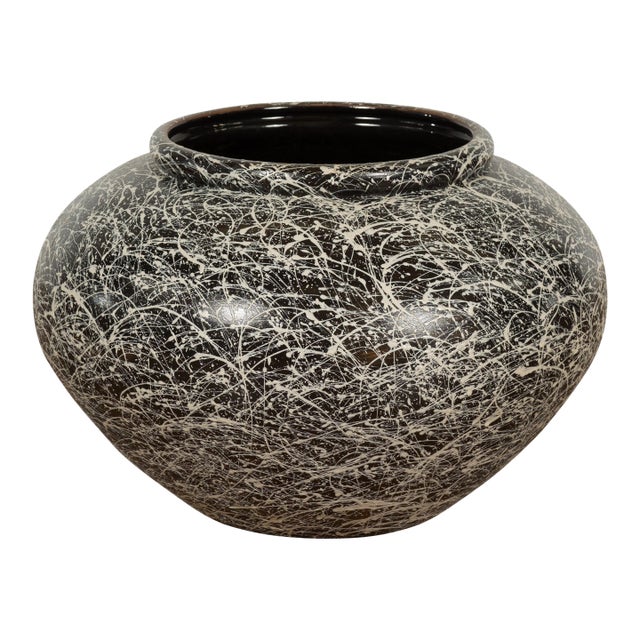 Prem Collection Artisan Made Black and White Planter with Dripping Décor For Sale