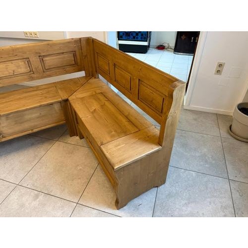 Farmhouse Corner Bench in Wood For Sale - Image 3 of 12