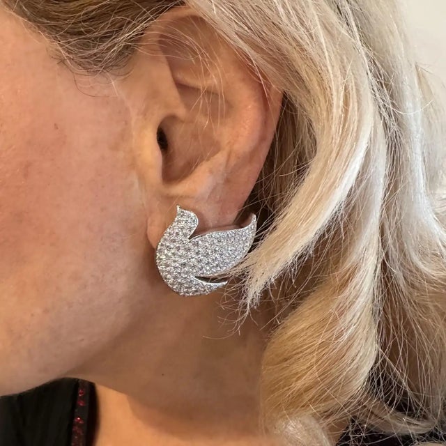 Cartier Colombe De La Paix Dove of Peace Diamond White Gold Earrings, A Pair For Sale - Image 12 of 13
