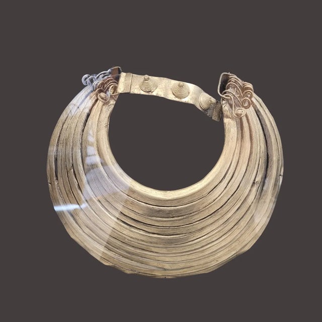 Framed Necklace in Silver Plated Metal For Sale - Image 3 of 13