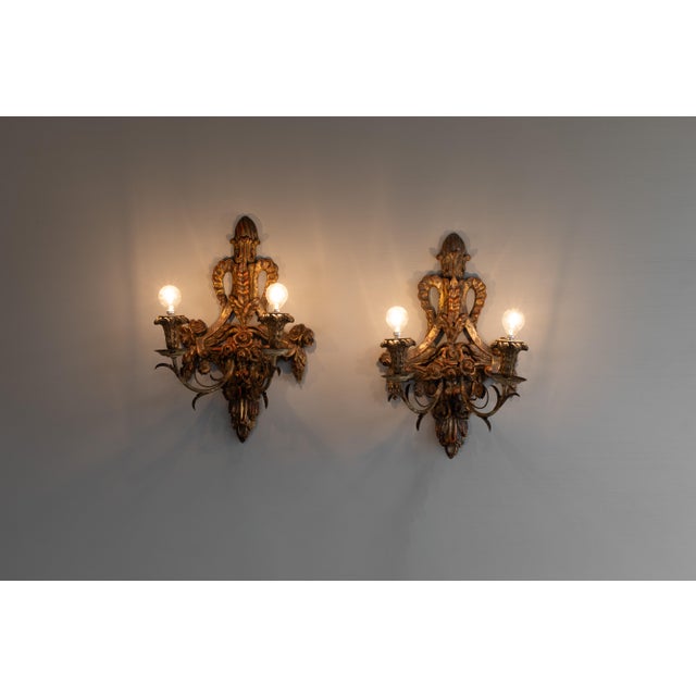 Vintage Wall Lights in Walnut, 1950s, Set of 2 For Sale - Image 4 of 8