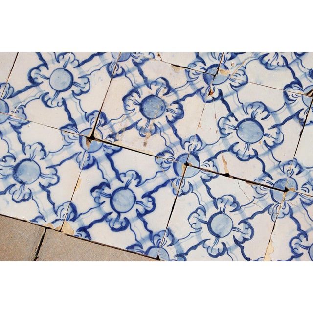 18th Century Antique 18th Century Portuguese Blue & White Tiles Set of 61 With Repeating Floral-Geometric Pattern For Sale - Image 5 of 18