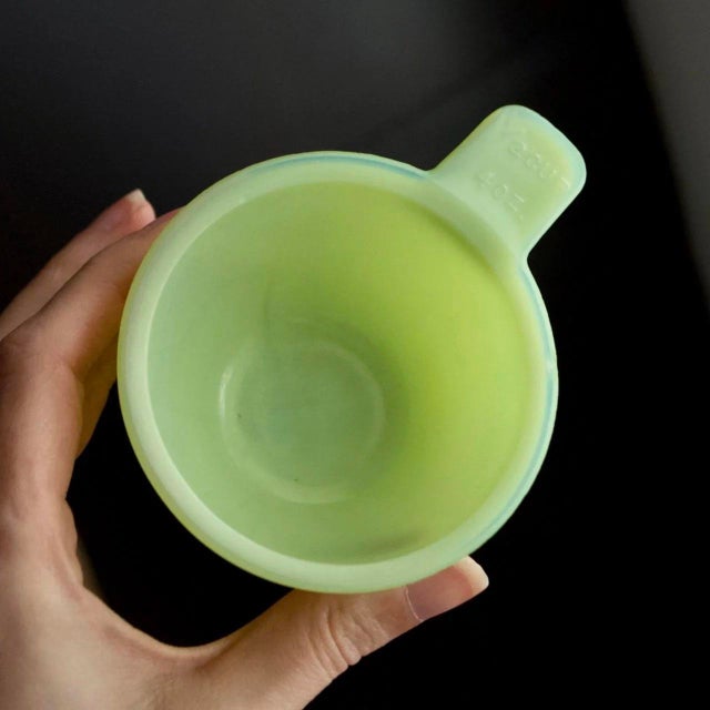 Jeannette Glass Jeannette Jadeite Uranium Glass Measuring Cup Nesting Set – Uv Reactive Kitchen Glass, 1930s For Sale - Image 4 of 9