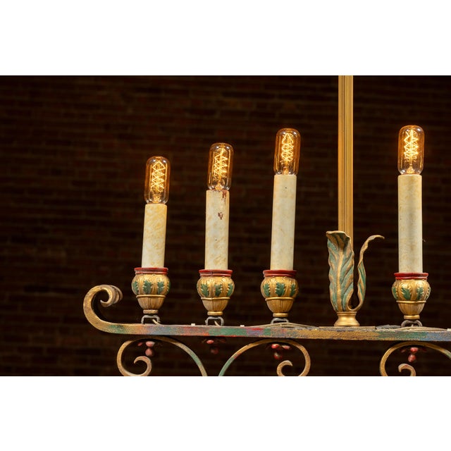 Early 20th Century Mediterranean Revival Wrought Iron and Tole Chandelier For Sale In Chicago - Image 6 of 10