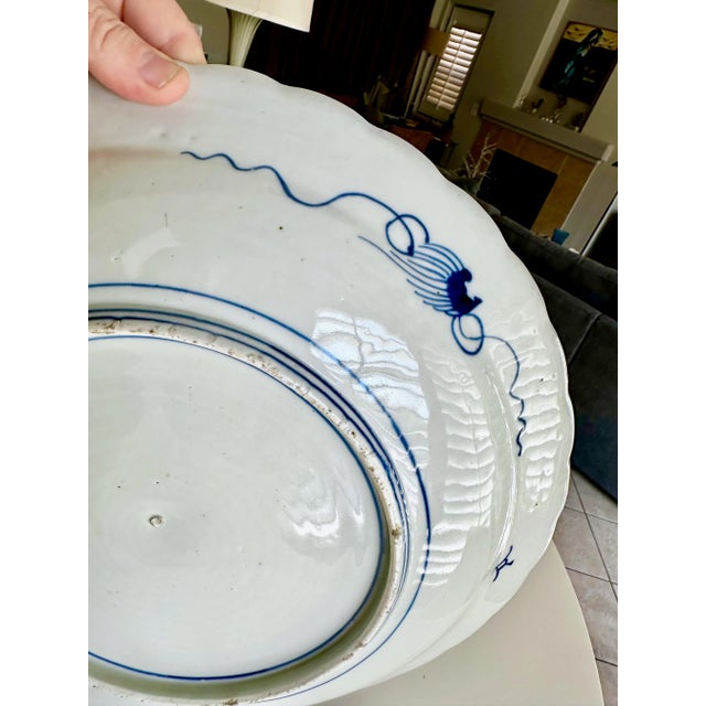 Large Japanese Imari Scallop Edge Porcelain Charger For Sale - Image 10 of 12