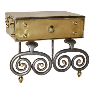 18th Century Georgian Footman or Kettle Trivet