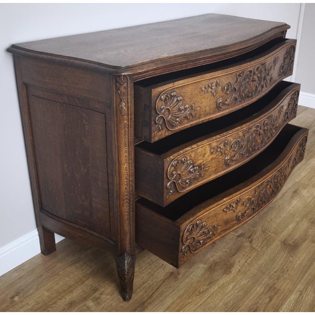 French Louis XVI Chest of Drawers in Oak For Sale - Image 12 of 14