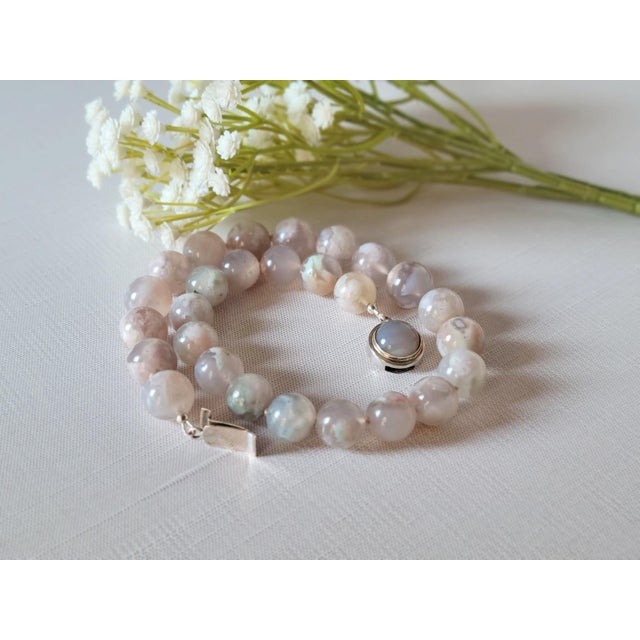 Natural Cherry Blossom Agate Knotted Beaded Necklace For Sale - Image 9 of 9