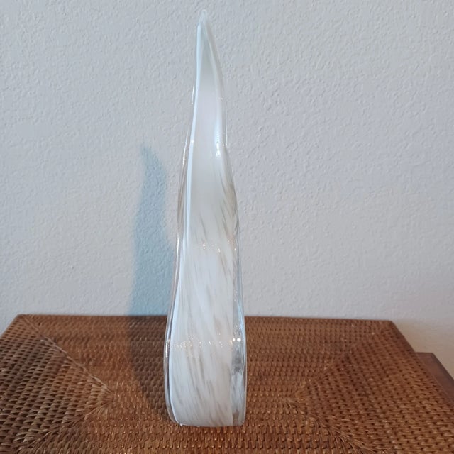Vintage 90s Murano Style Dancing Flame White Sparkle Ribbon Art Glass Sculpture For Sale - Image 6 of 8
