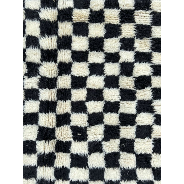 Textile Checkered Moroccan Wool Rug For Sale - Image 7 of 7