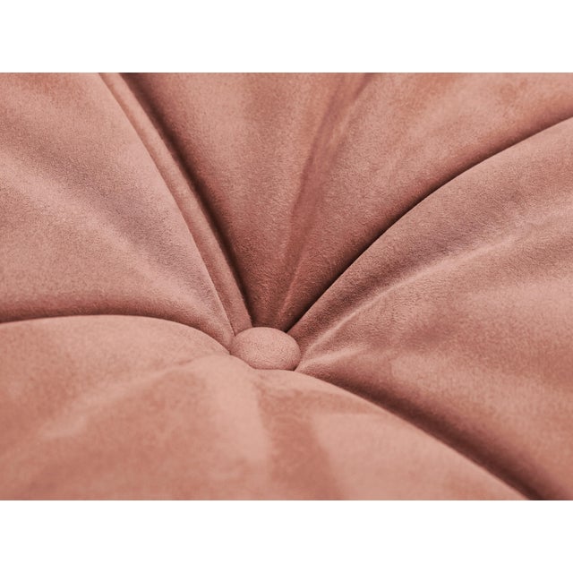 Mid-Century Modern Togo Sofa in Pink Microfiber by Michel Ducaroy for Ligne Roset, 1970s For Sale - Image 3 of 4